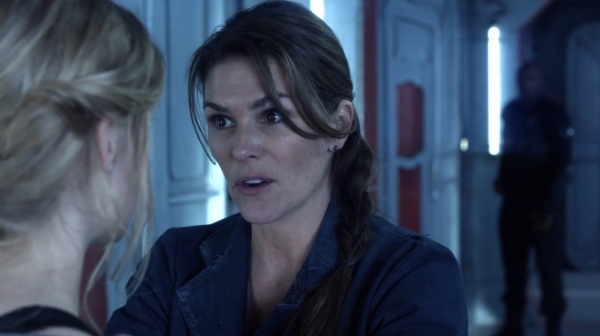 The 100 Season One Episode One Pilot Captures-2502
