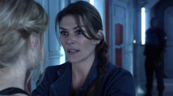 The 100 Season One Episode One Pilot Captures-2501
