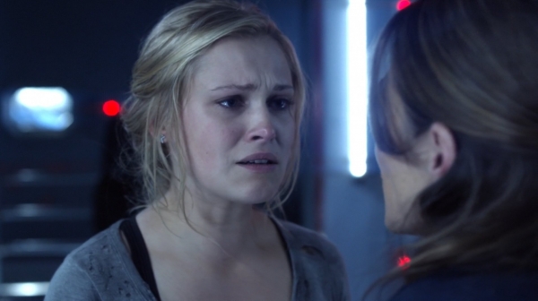 The 100 Season One Episode One Pilot Captures-2498
