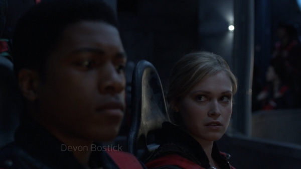The 100 Season One Episode One Pilot Captures-2408
