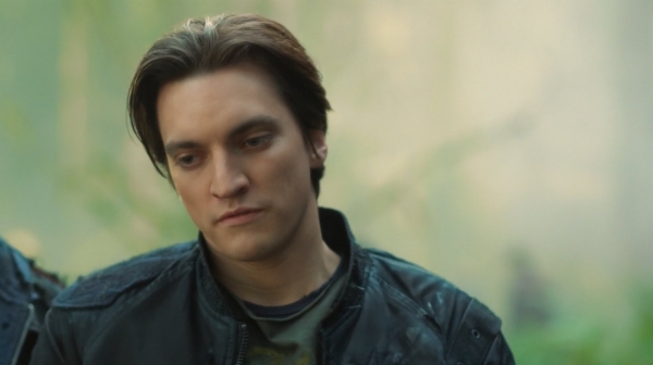 The 100 Season One Episode One Pilot Captures-1426
