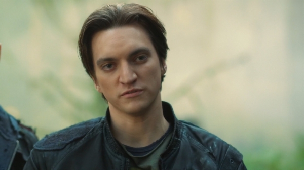 The 100 Season One Episode One Pilot Captures-1421
