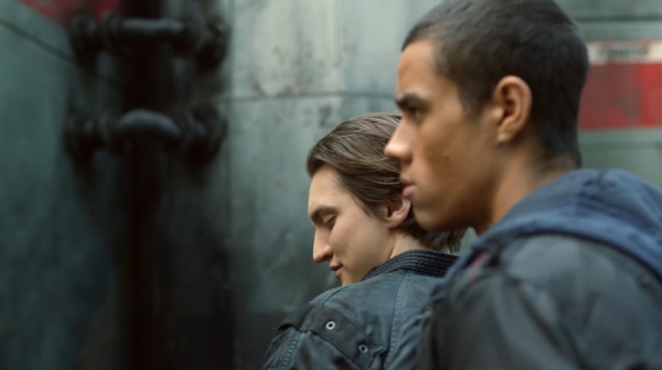 The 100 Season One Episode One Pilot Captures-1406
