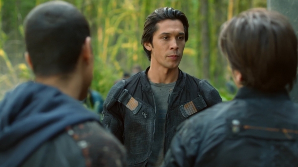 The 100 Season One Episode One Pilot Captures-1400
