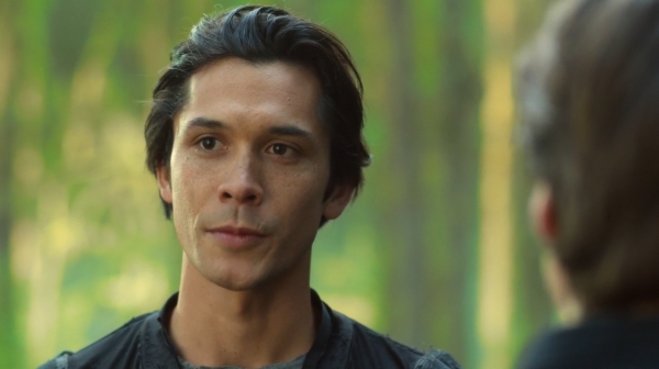 The 100 Season One Episode One Pilot Captures-1375
