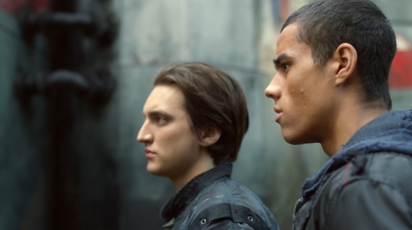 The 100 Season One Episode One Pilot Captures-1367
