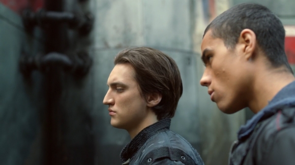 The 100 Season One Episode One Pilot Captures-1361
