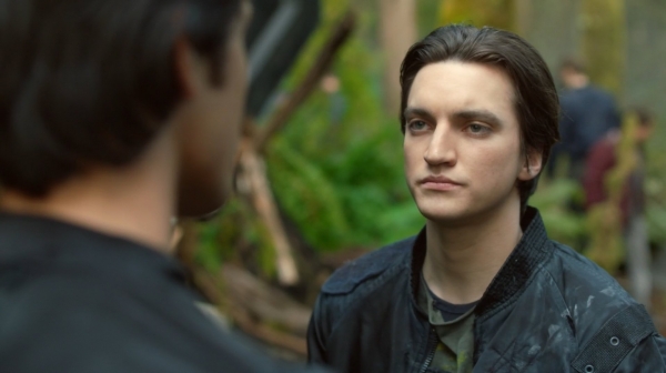 The 100 Season One Episode One Pilot Captures-1357
