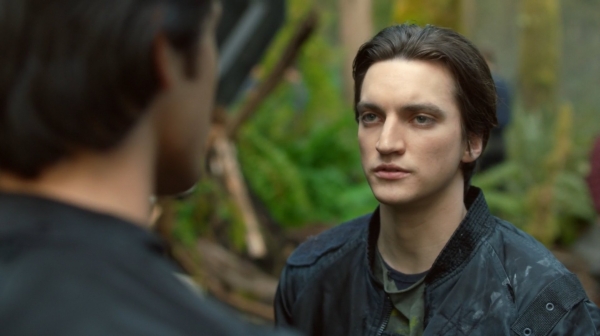 The 100 Season One Episode One Pilot Captures-1356
