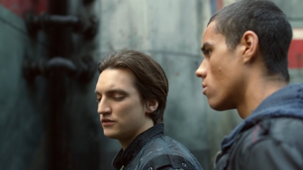 The 100 Season One Episode One Pilot Captures-1342
