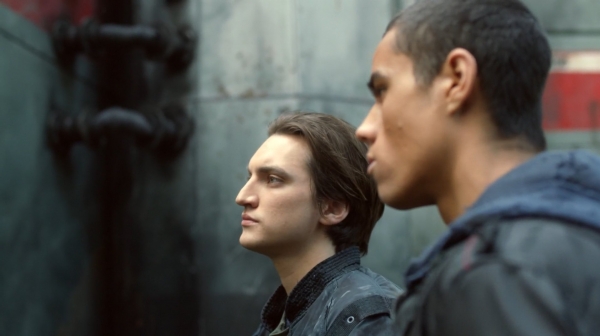 The 100 Season One Episode One Pilot Captures-1338
