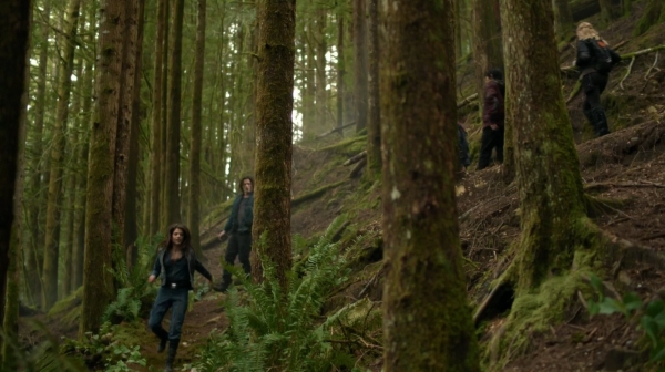 The 100 Season One Episode One Pilot Captures-1267
