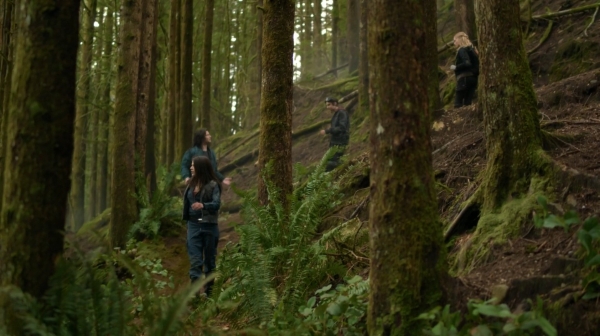 The 100 Season One Episode One Pilot Captures-1265

