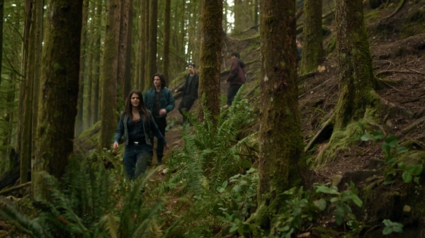 The 100 Season One Episode One Pilot Captures-1263
