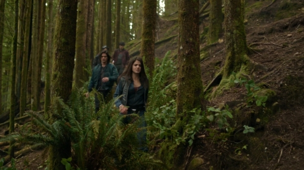 The 100 Season One Episode One Pilot Captures-1260
