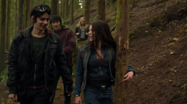 The 100 Season One Episode One Pilot Captures-1257
