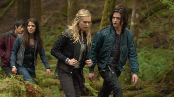The 100 Season One Episode One Pilot Captures-1244
