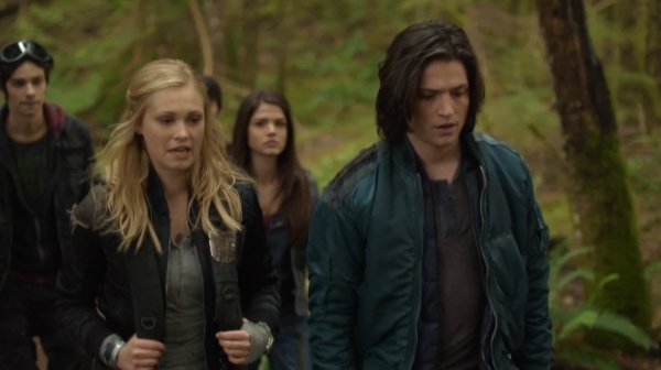 The 100 Season One Episode One Pilot Captures-1240
