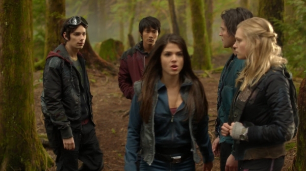The 100 Season One Episode One Pilot Captures-1233
