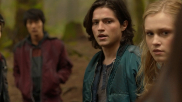 The 100 Season One Episode One Pilot Captures-1232
