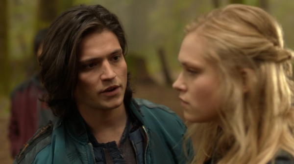 The 100 Season One Episode One Pilot Captures-1227

