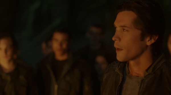 The 100 Season One Episode One Pilot Captures-1019
