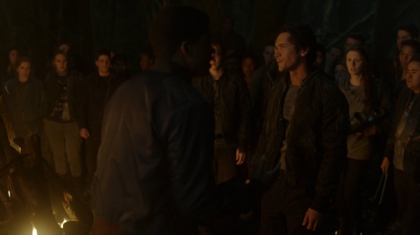 The 100 Season One Episode One Pilot Captures-1015
