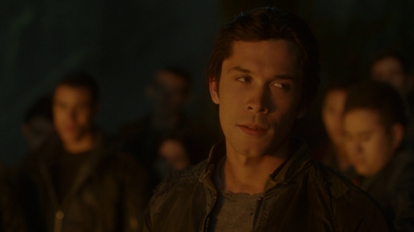 The 100 Season One Episode One Pilot Captures-995
