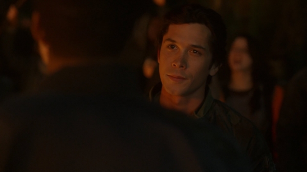 The 100 Season One Episode One Pilot Captures-909
