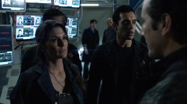 The 100 Season One Episode One Pilot Captures-840

