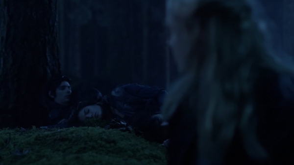 The 100 Season One Episode One Pilot Captures-673
