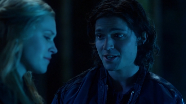 The 100 Season One Episode One Pilot Captures-615
