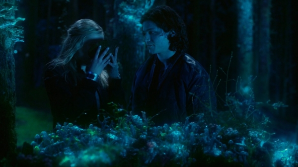 The 100 Season One Episode One Pilot Captures-609
