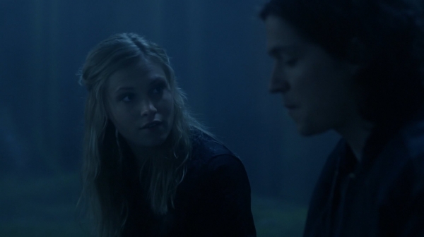 The 100 Season One Episode One Pilot Captures-580
