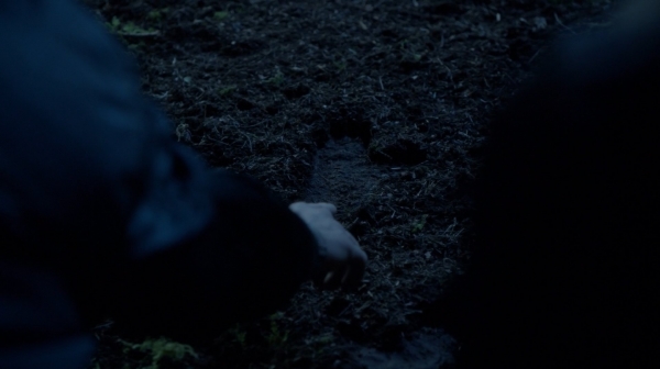 The 100 Season One Episode One Pilot Captures-577
