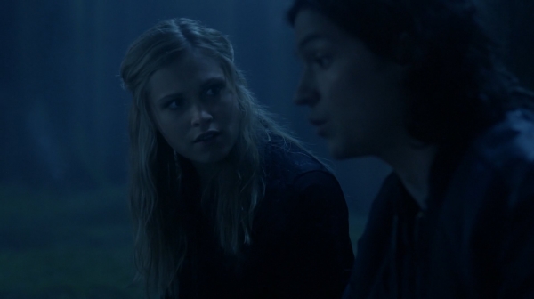 The 100 Season One Episode One Pilot Captures-573
