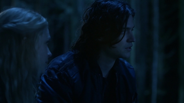 The 100 Season One Episode One Pilot Captures-550
