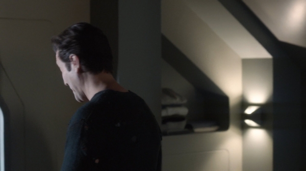 The 100 Season One Episode One Pilot Captures-512
