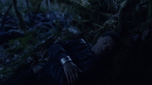 The 100 Season One Episode One Pilot Captures-468
