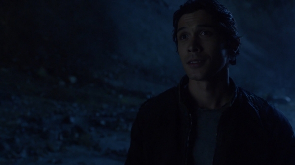 The 100 Season One Episode One Pilot Captures-441
