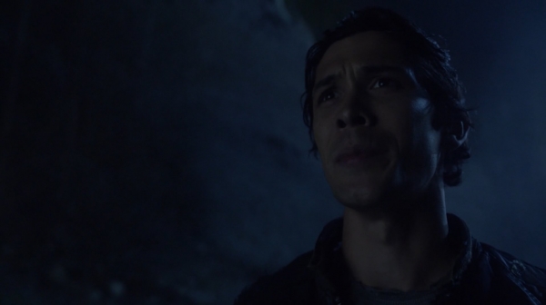 The 100 Season One Episode One Pilot Captures-414
