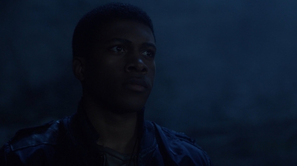 The 100 Season One Episode One Pilot Captures-398

