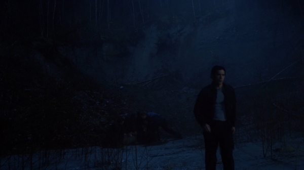 The 100 Season One Episode One Pilot Captures-357
