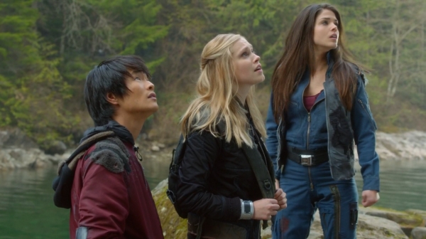 The 100 Season One Episode One Pilot Captures-172
