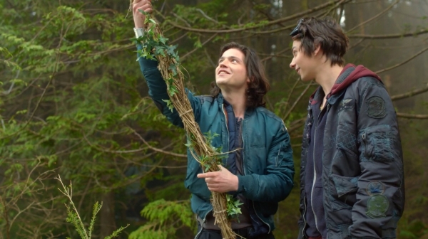 The 100 Season One Episode One Pilot Captures-166
