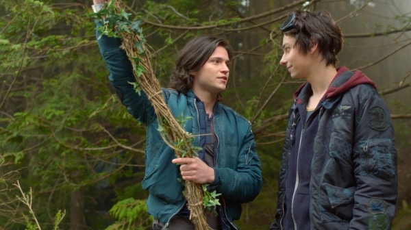 The 100 Season One Episode One Pilot Captures-163
