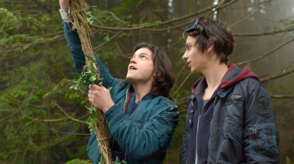 The 100 Season One Episode One Pilot Captures-158
