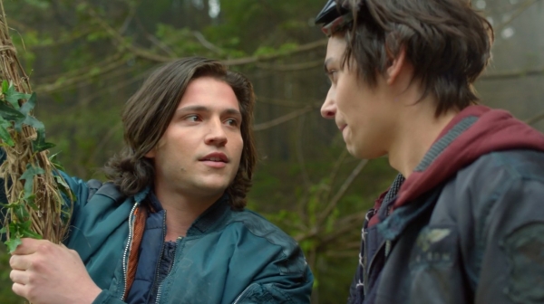 The 100 Season One Episode One Pilot Captures-142

