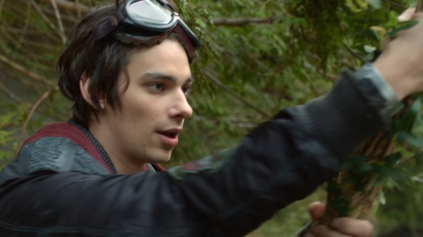 The 100 Season One Episode One Pilot Captures-102
