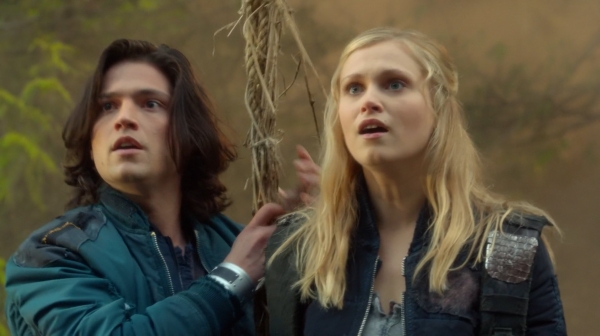 The 100 Season One Episode One Pilot Captures-86
